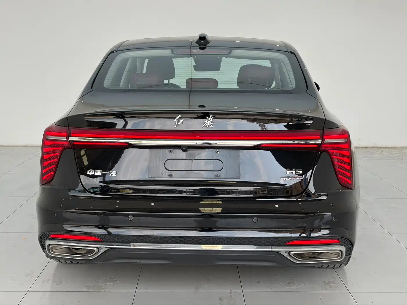 Hongqi H5 2024 2.0T Automatic Smart Connect Flag Smooth Edition фото 10