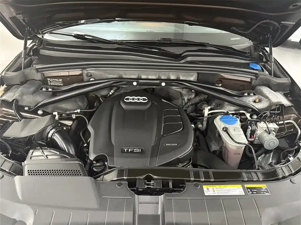 Audi Q5 2018 2017 Plus 40 TFSI Comfort