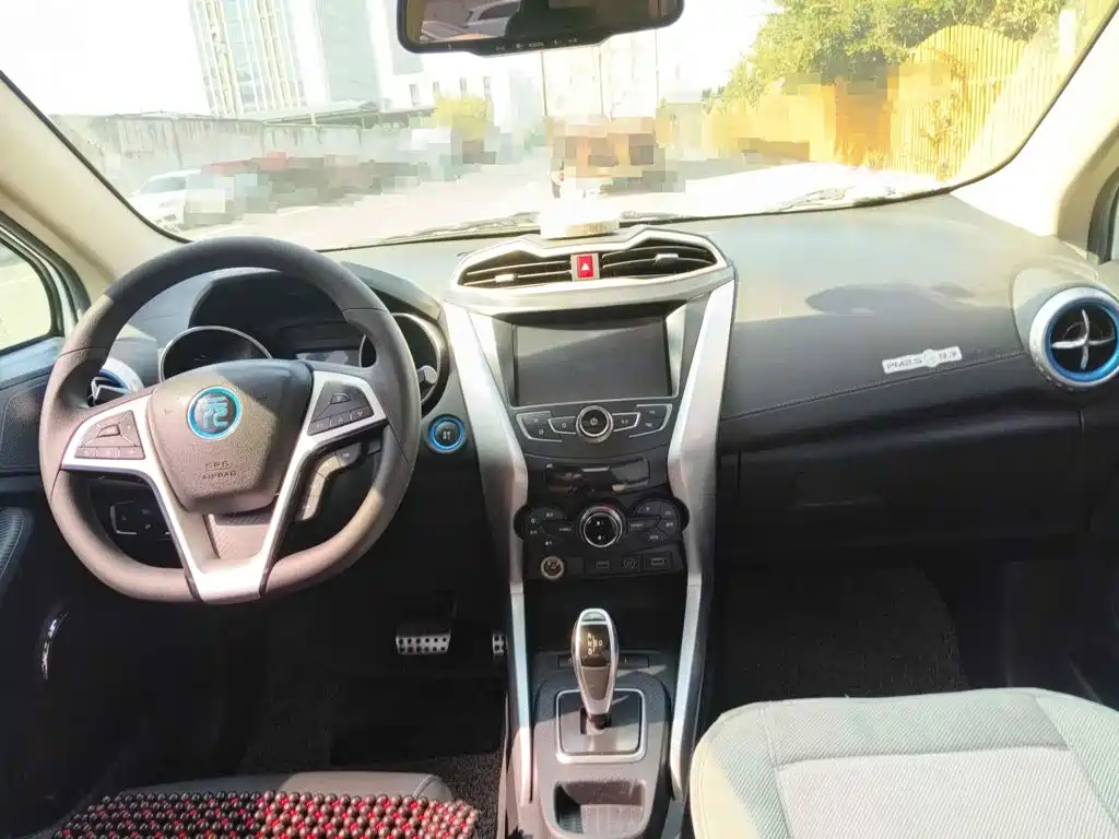 Photo 12 - BYD Yuan New Energy
