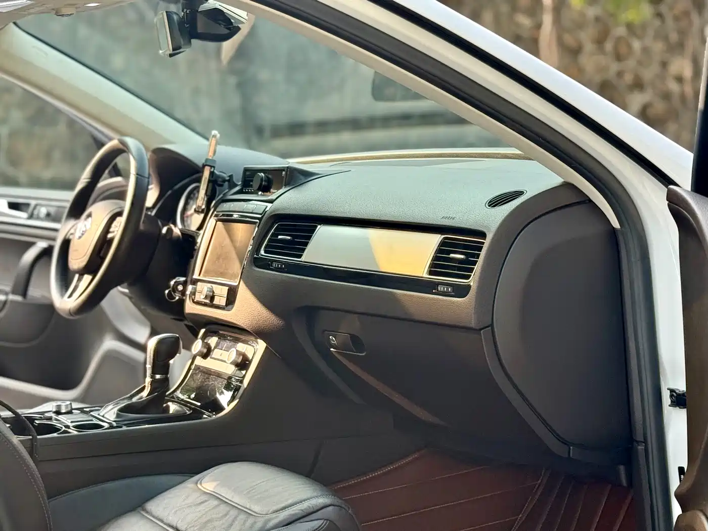 Volkswagen Touareg 2016 3.0TSI Glamour Edition фото 13