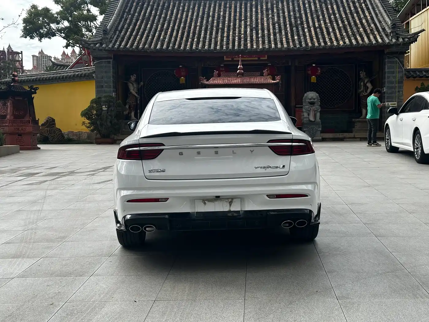 Фото 12 - Geely Preface