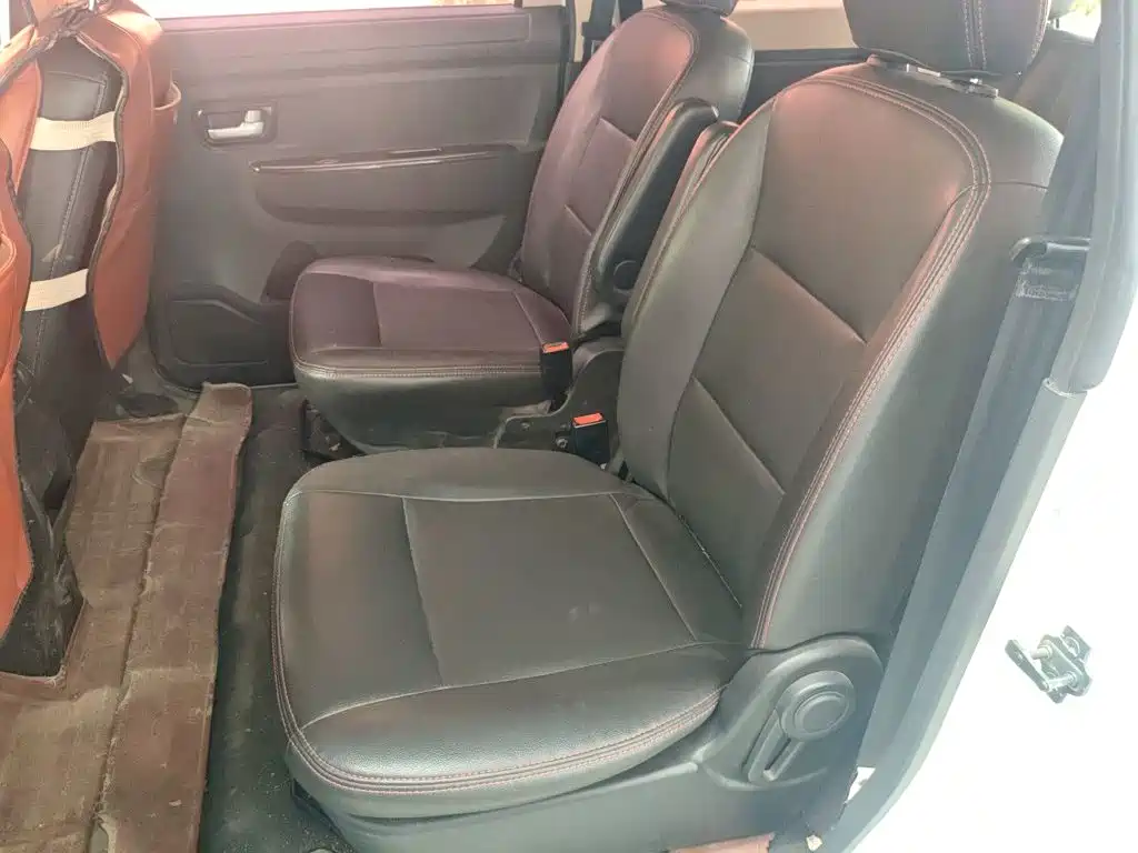 Dongfeng Fengguang Fengguang 360 2017 2015 Model 1.5L Manual Comfort 7-seater China IV