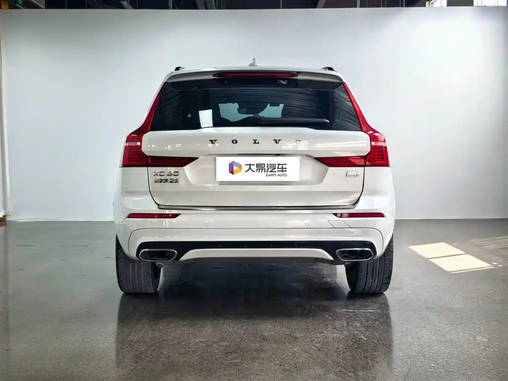 VOLVO XC60 PLUG IN HYBRID