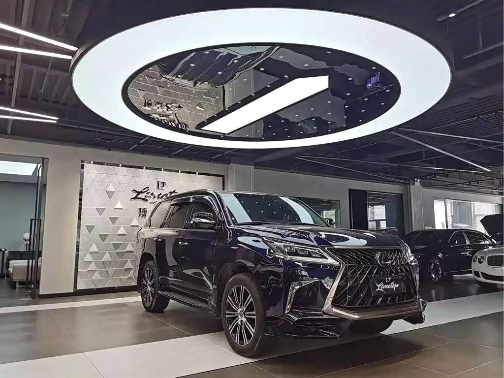 Lexus LX 2019 570 Peak Special Edition фото 3