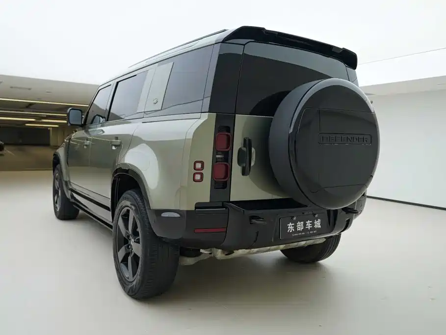 Фото 5 - Land Rover Defender