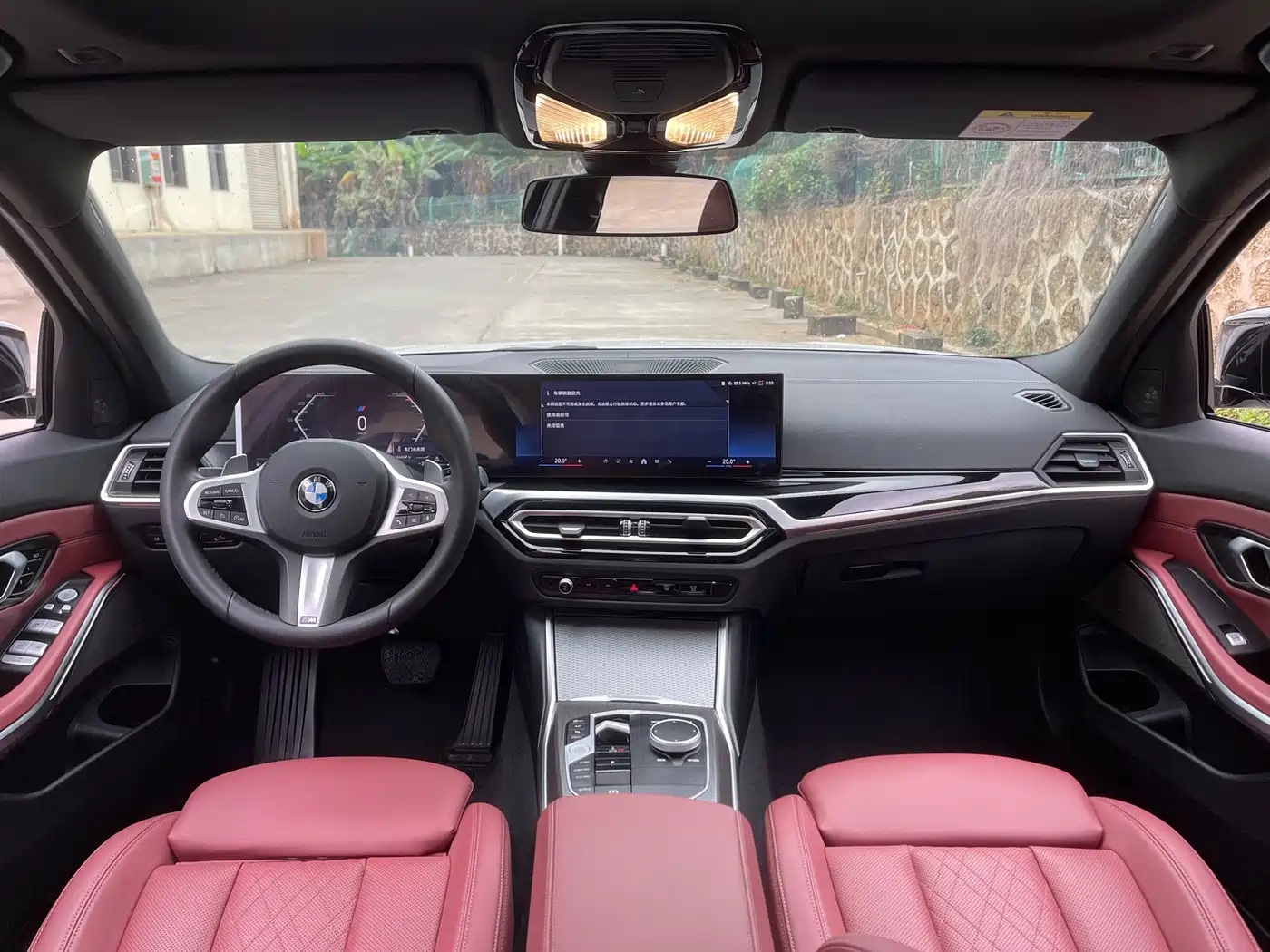 BMW 3 Series 2024 325i M Sport Shadowline Package фото 5
