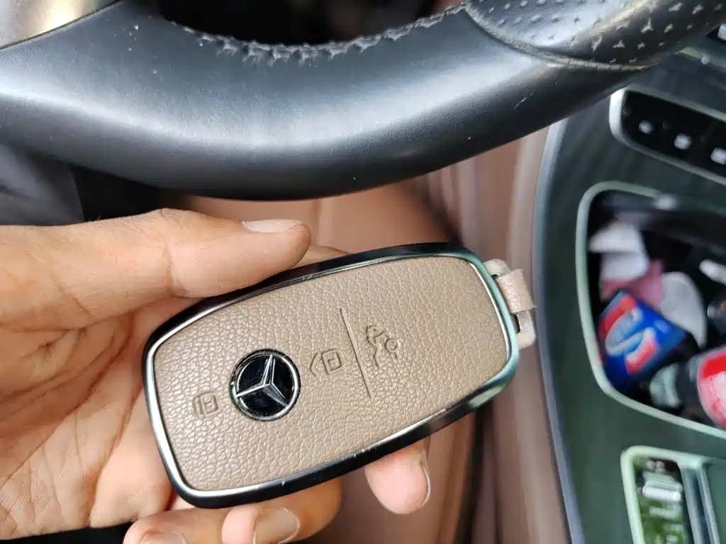 Фото 9 - Mercedes-Benz E-Class