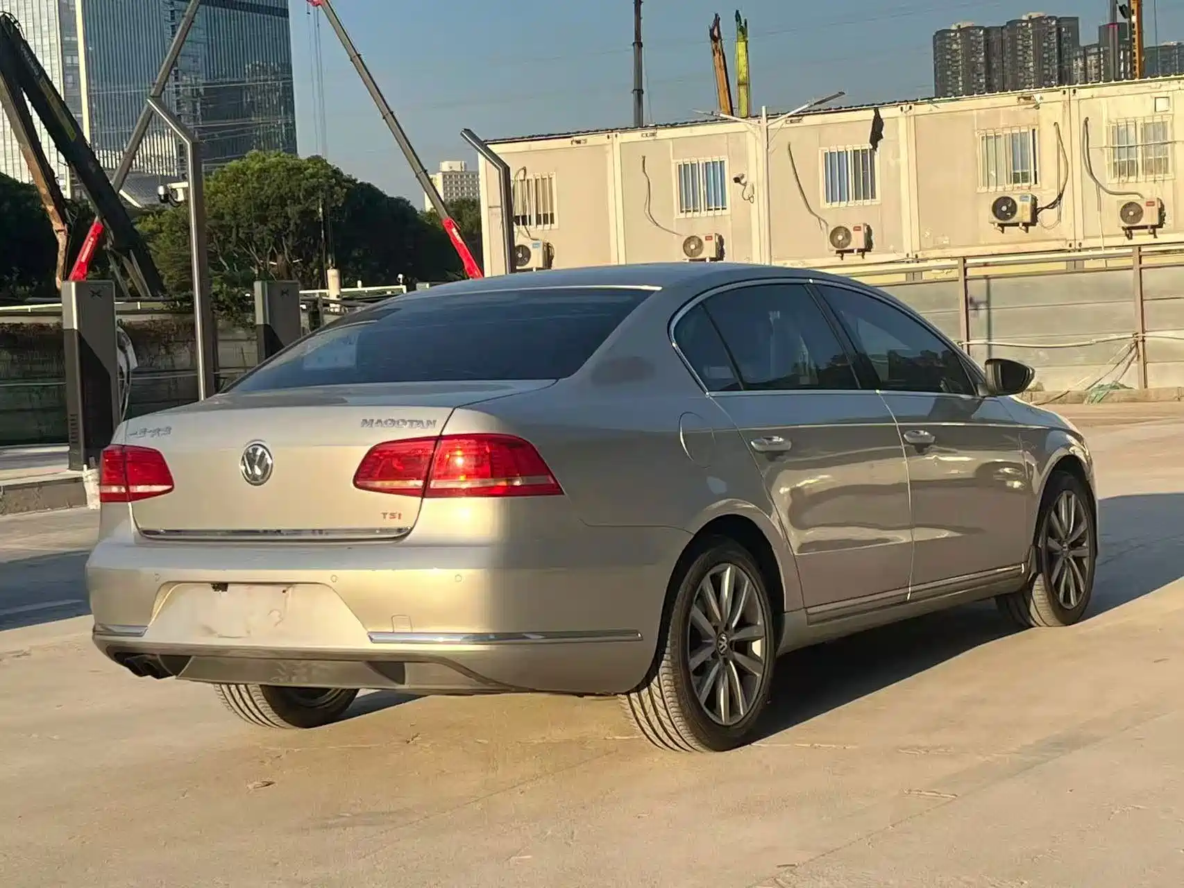 Photo 8 - Volkswagen Magotan