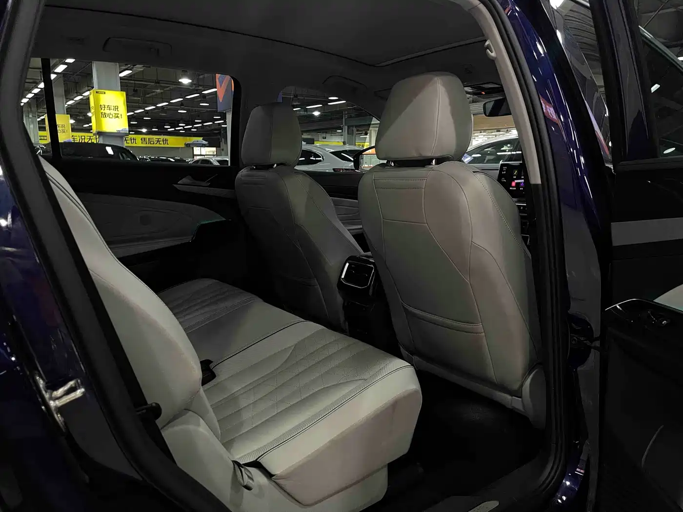 Volkswagen ID.6 X 2021 Pro Intelligent Long Range Edition фото 19