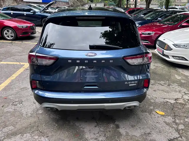 Ford Escape 2020 EcoBoost 245 2WD Premium Edition — фото 4