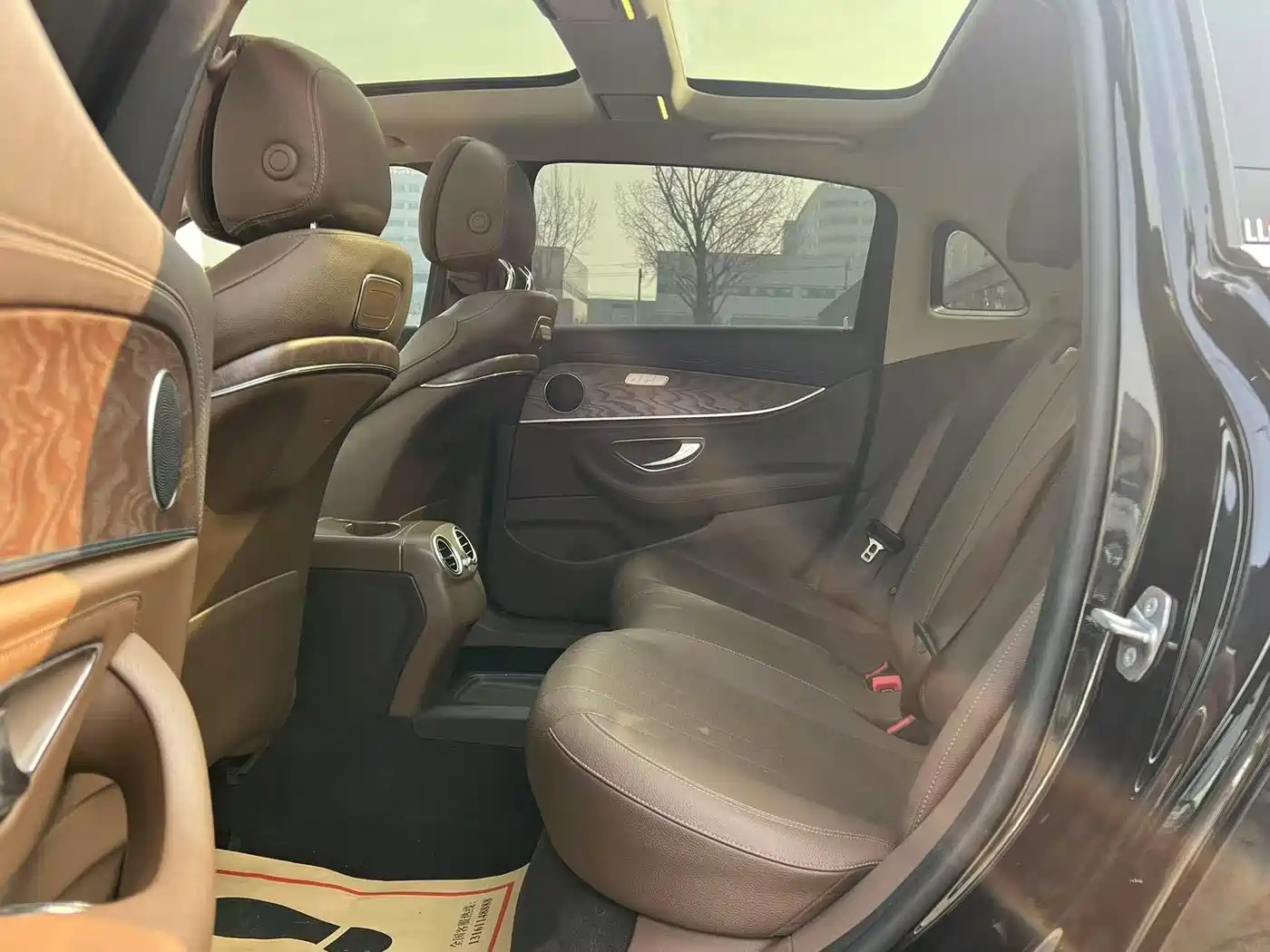 Mercedes-Benz E-Class 2020 E 300 L Fashion фото 16