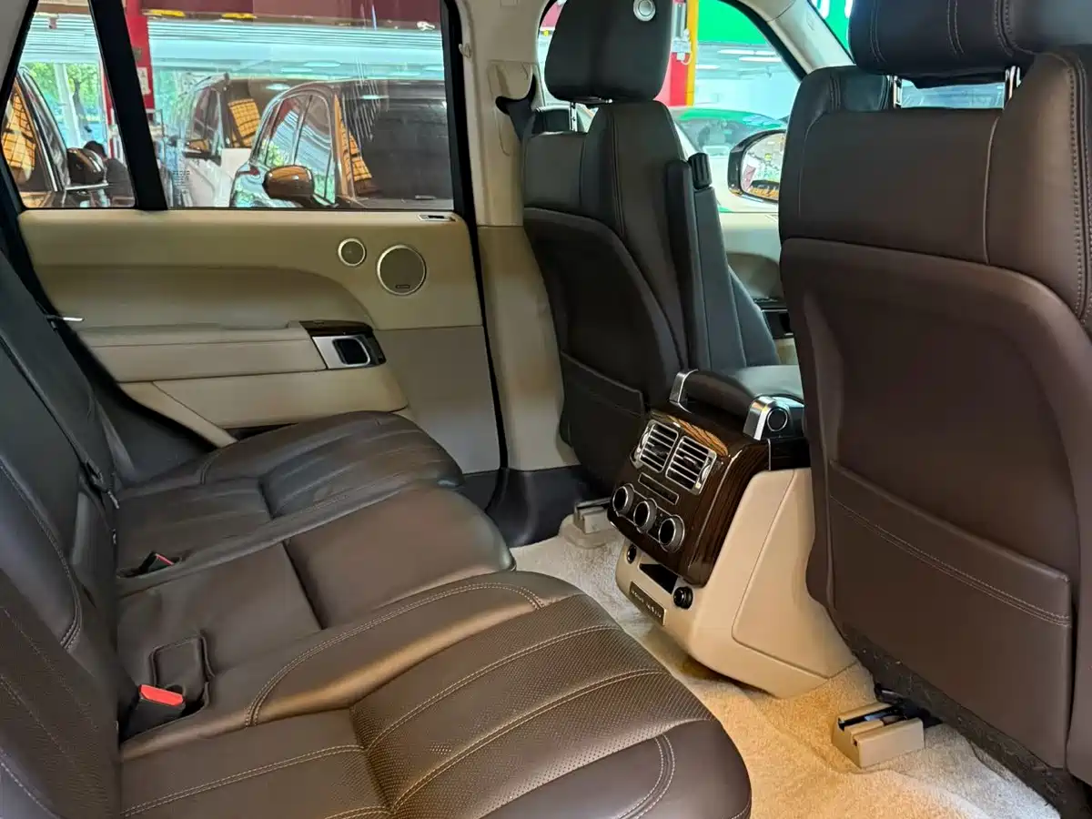 Land Rover Range Rover 2015 2015 3.0 SC V6 Vogue