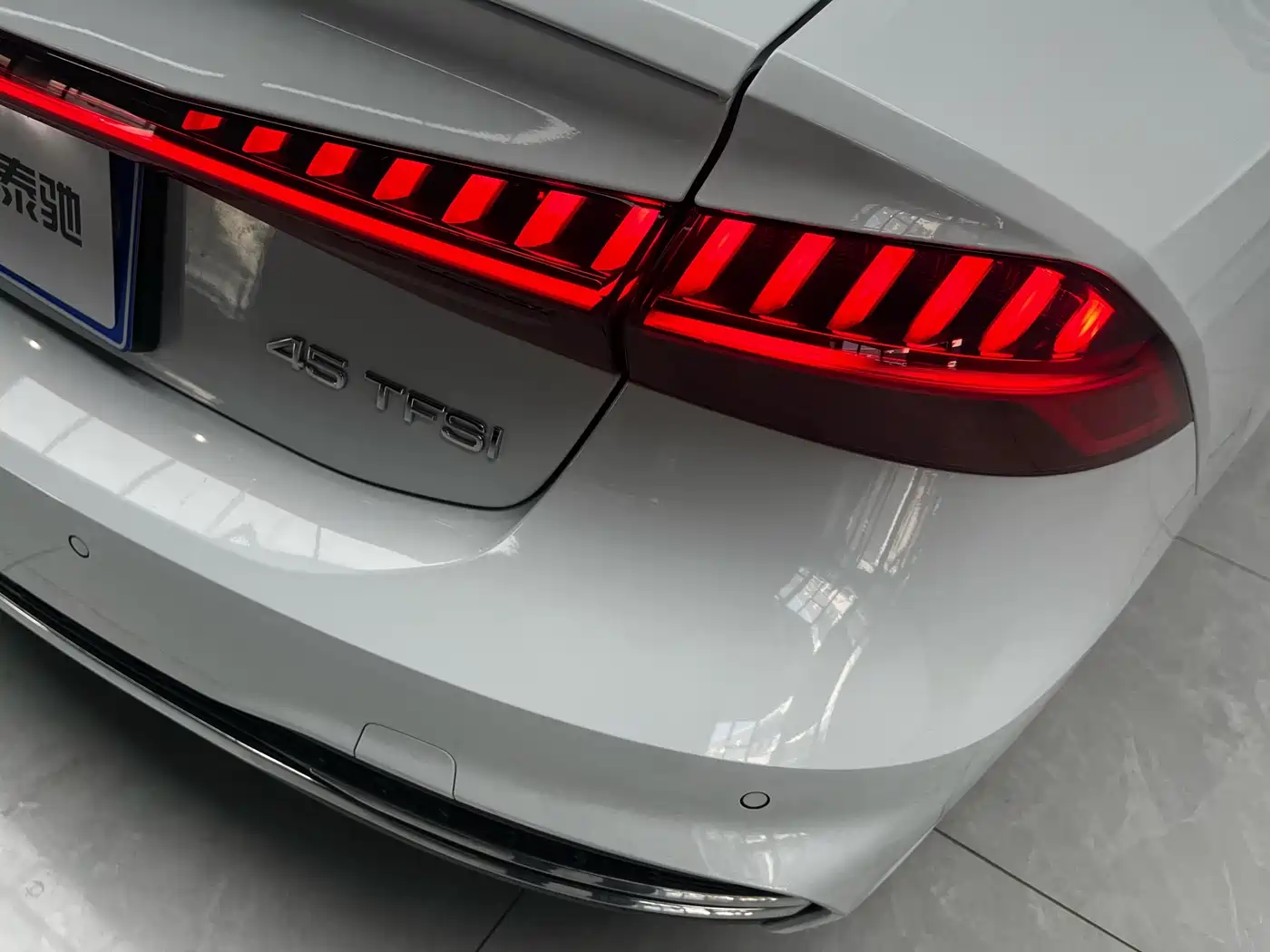 Audi A7 2023 Model 45 TFSI Premium Selection Edition фото 5