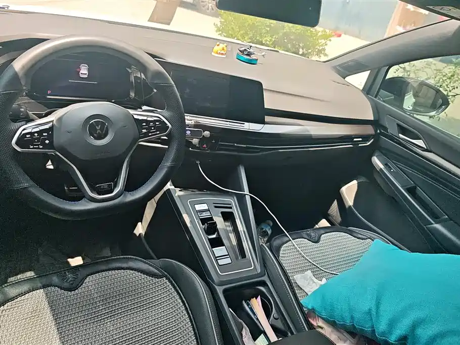 Volkswagen Golf 2021 280TSI DSG R-Line фото 12
