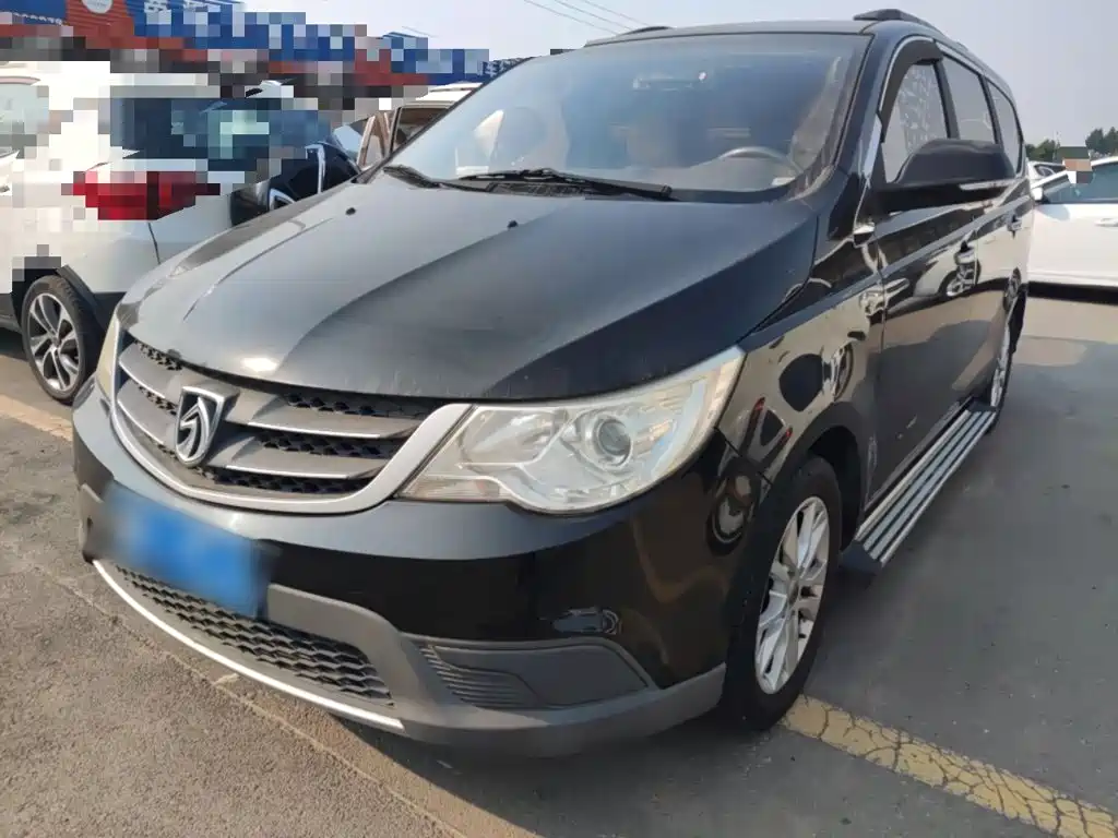 Фото 1 - Baojun 730