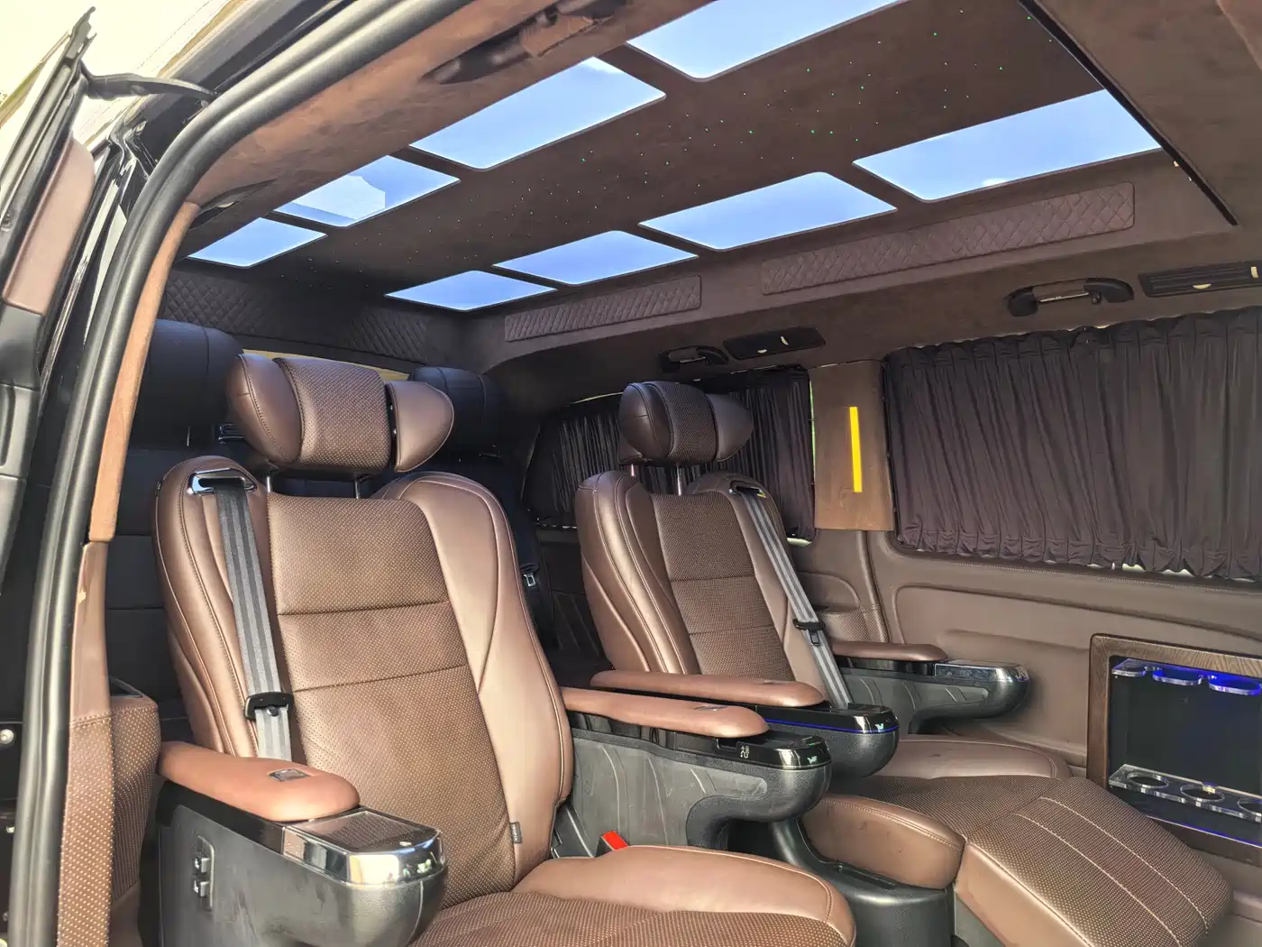 Mercedes-Benz Vito 2018 2.0T Elite Edition 7-Seater China V фото 11