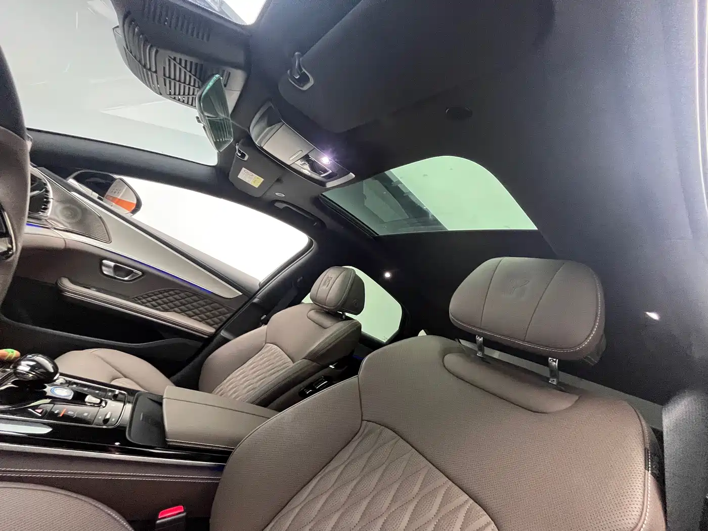 BYD Han 2024 DM-i Glory Edition 121KM Premium фото 16