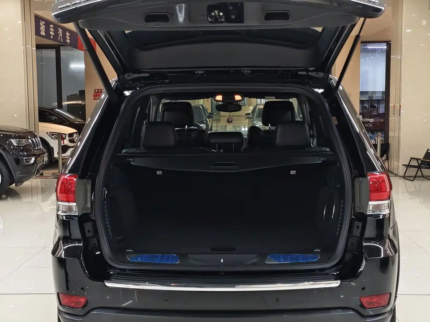 Jeep Grand Cherokee (Import) 2019 2017 3.0L Elite Navigation Edition