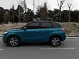 Фото 12 - Suzuki Vitara