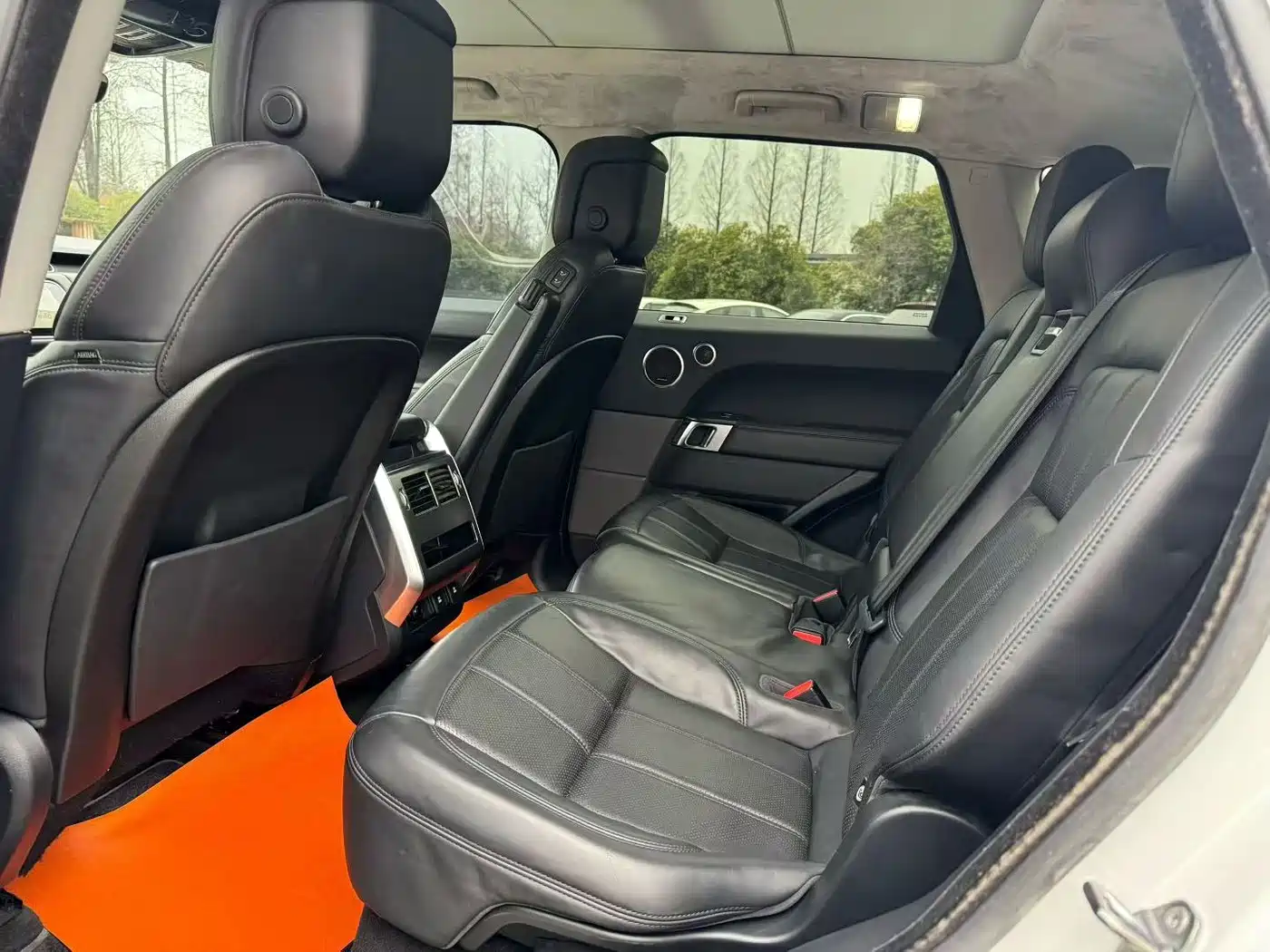 Land Rover Range Rover Sport 2021 3.0 L6 SE фото 6
