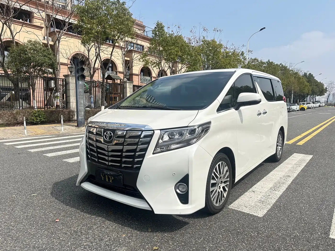 Toyota Alphard 2015 3.5L Premium Edition