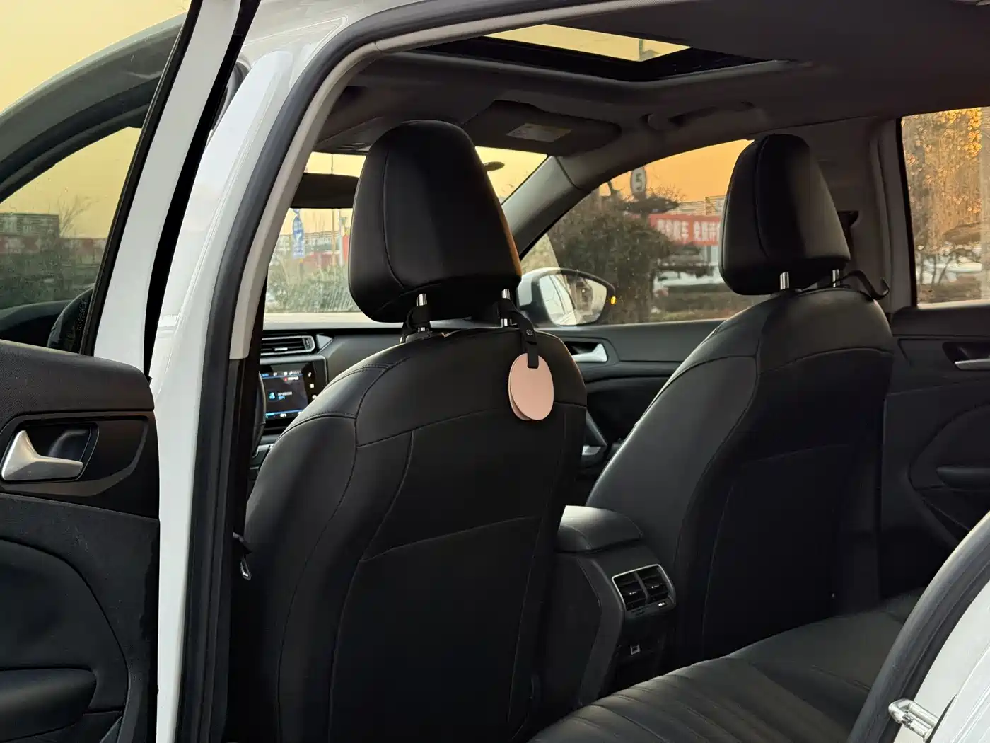 Peugeot 408 2020 230THP 10th Anniversary Quality Fun Edition фото 8