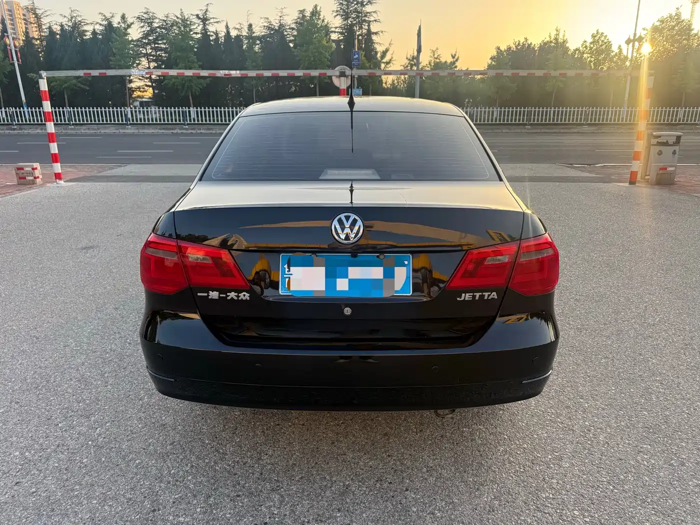 Volkswagen Jetta 2015 1.6L Manual Trend фото 5