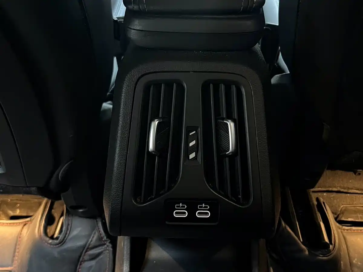 BMW X1 2023 sDrive20Li X Design Package фото 14