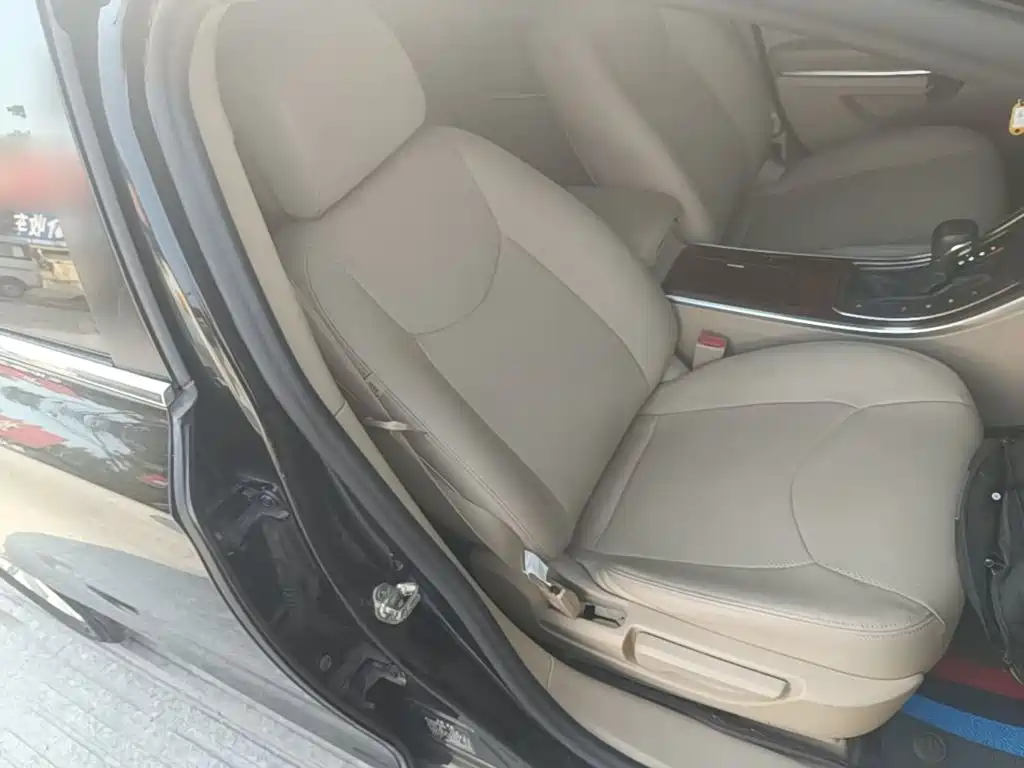Roewe 950 2017 2012 2.0L Comfort Edition