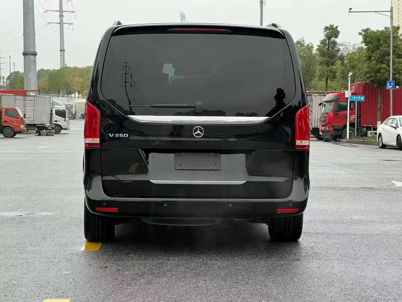 MERCEDES-BENZ V CLASS