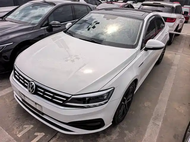 VOLKSWAGEN LINGDU
