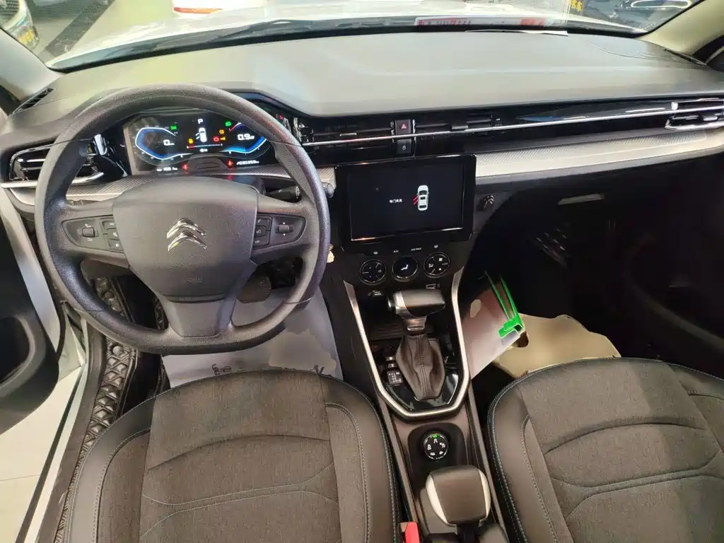 Citroën C3-XR 2023 2021 190THP DCT Prestige Edition