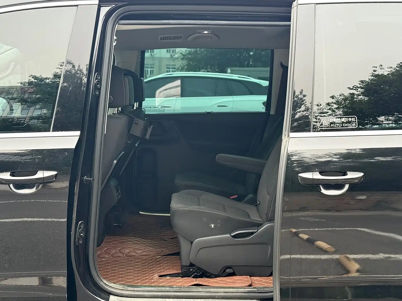 Volkswagen Sharan 2018 380TSI Comfort 6-Seater фото 12