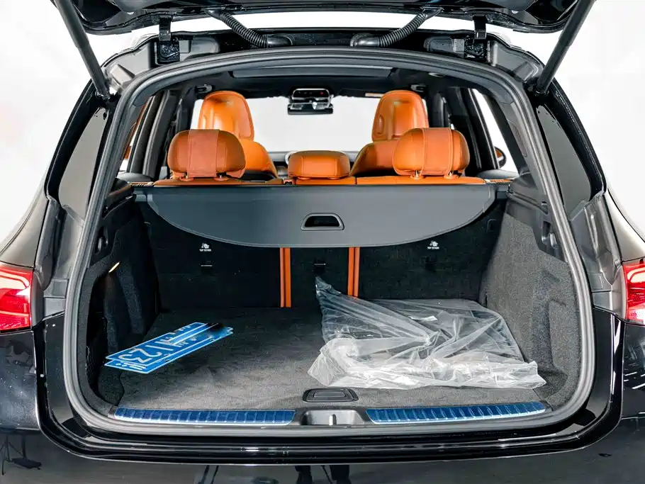 Фото 21 - Mercedes-Benz GLC