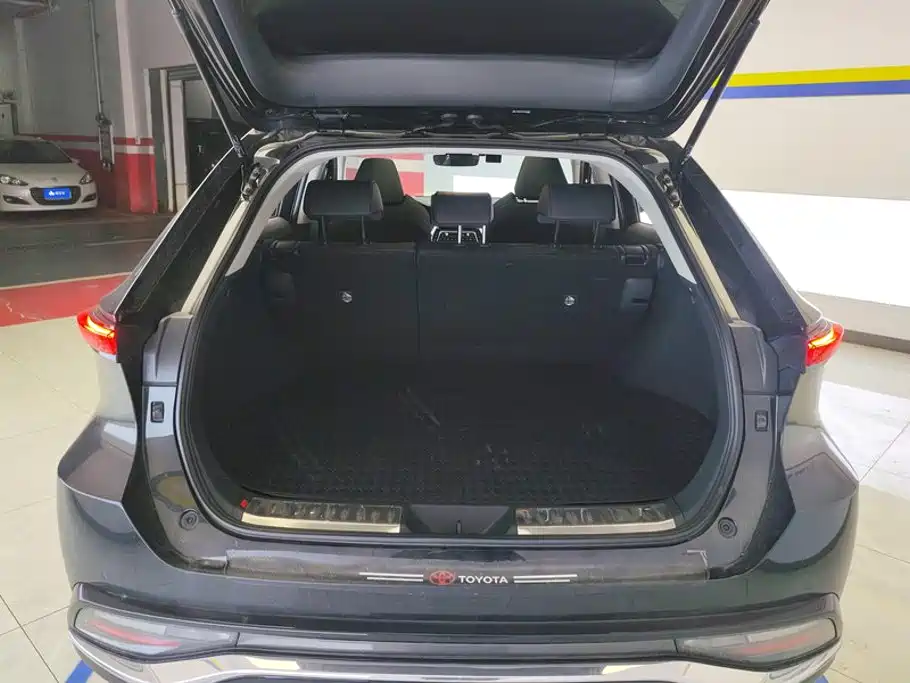 Toyota Venza 2024 2023 2.0L CVT FWD Luxury