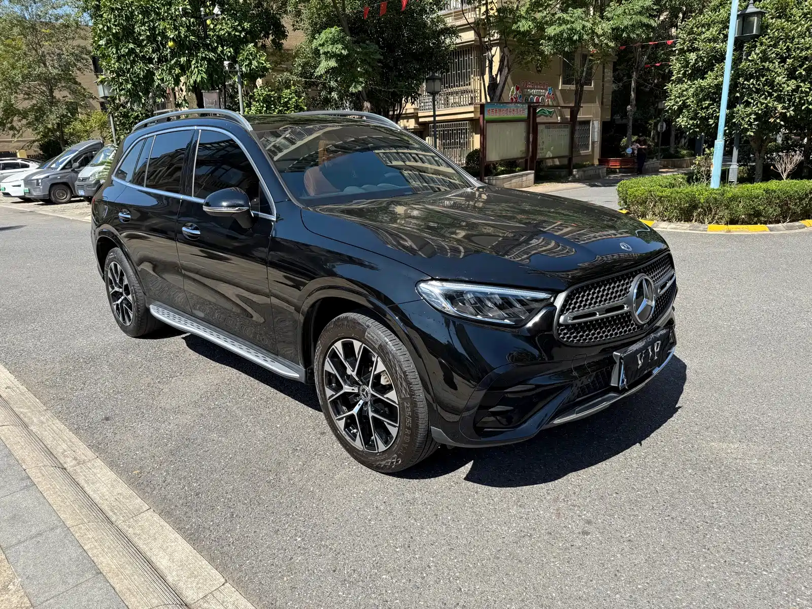 Фото 3 - Mercedes-Benz GLC