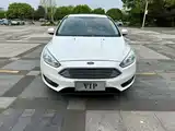 Фото 2 - Ford Focus