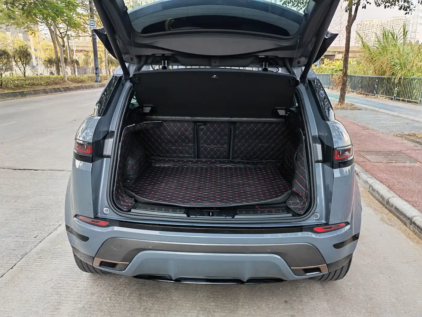 Land Rover Range Rover Evoque 2020 249PS R-DYNAMIC HSE Luxury Custom Edition фото 15
