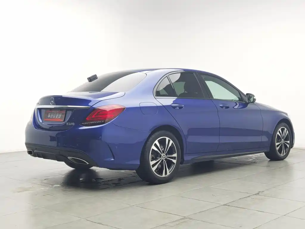 Фото 2 - Mercedes-Benz C-Class