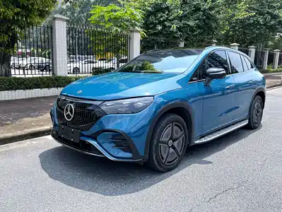 Mercedes-Benz EQE SUV
