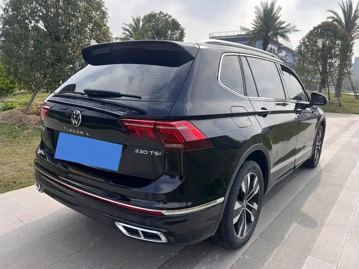 Volkswagen Tiguan L 2022 330TSI Auto 2WD R-Line Premium Edition фото 4