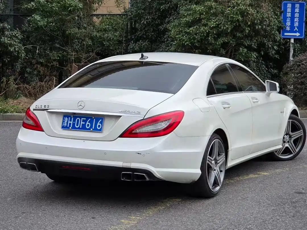 Mercedes-Benz CLS AMG 2012 AMG CLS 63 фото 3