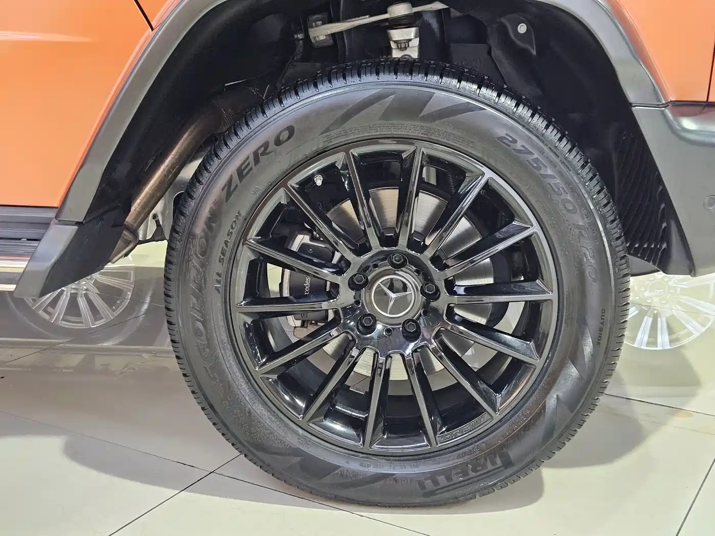 Mercedes-Benz G-Class 2024 G 500 фото 31