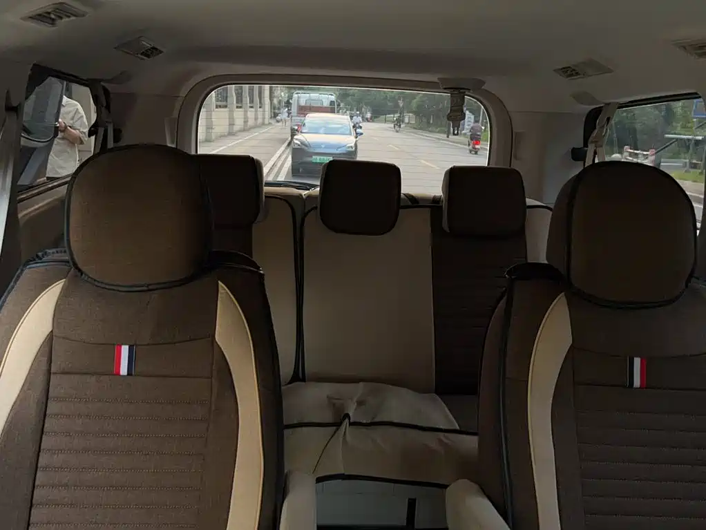 Maxus G10 2015 2014 Model Year 2.0T Auto Elite