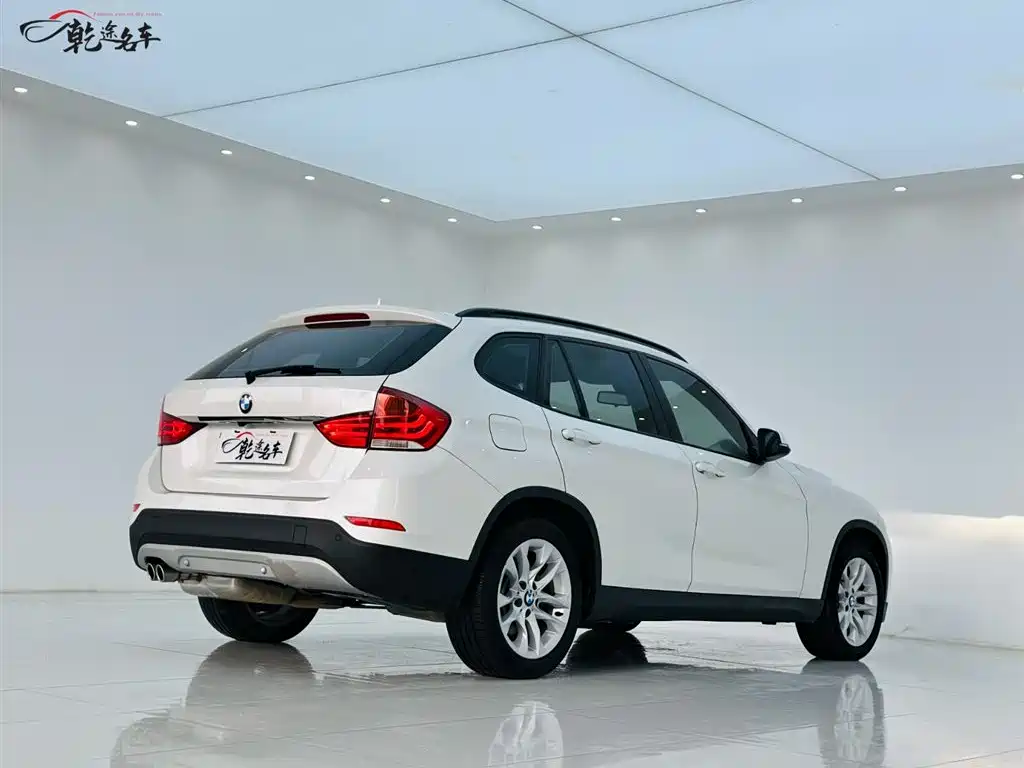BMW X1 2015 Model sDrive18i Fashion Advanced Edition фото 7