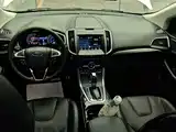 Фото 10 - Ford Edge