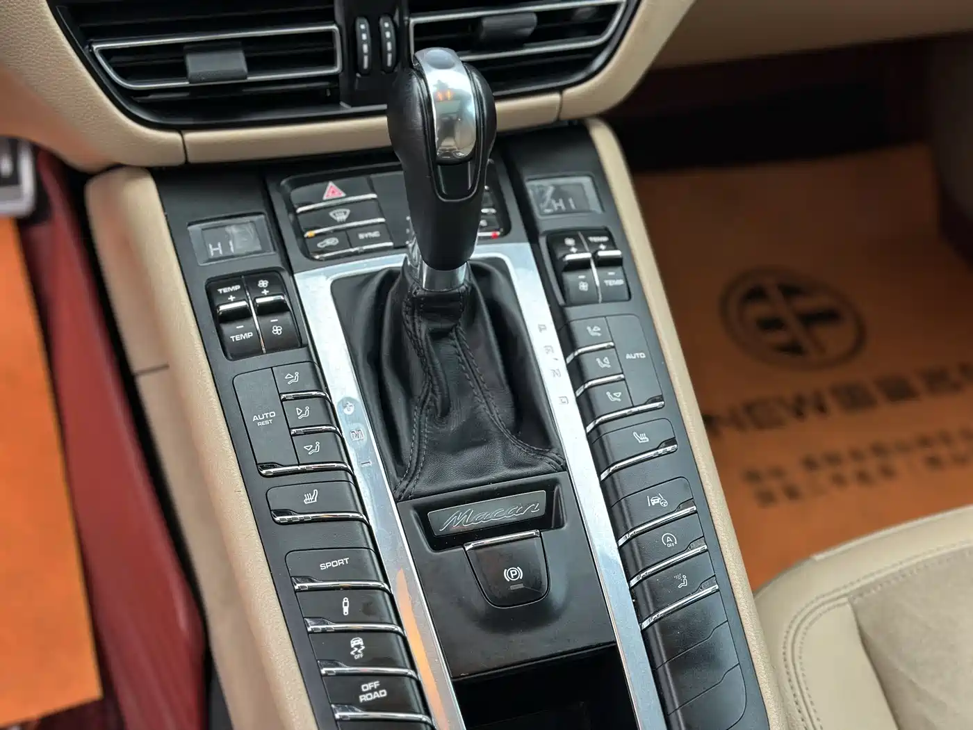 Porsche Macan 2018 Macan 2.0T фото 14
