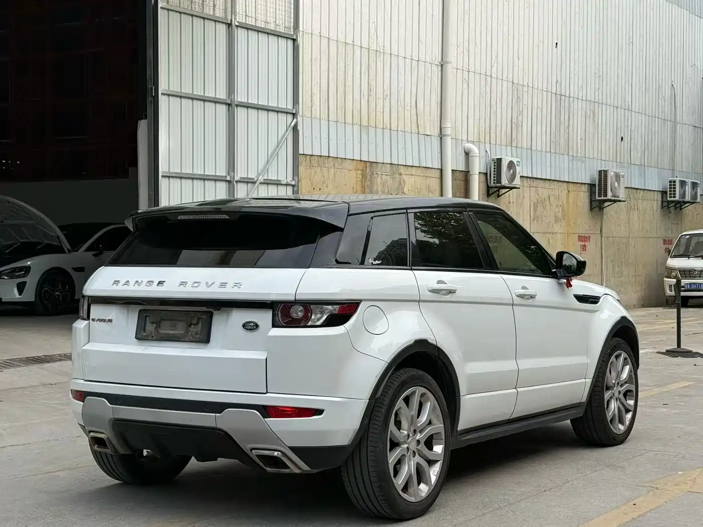 Land Rover Range Rover Evoque (Import) 2015 2015 2.0T 5-door Dynamic Edition