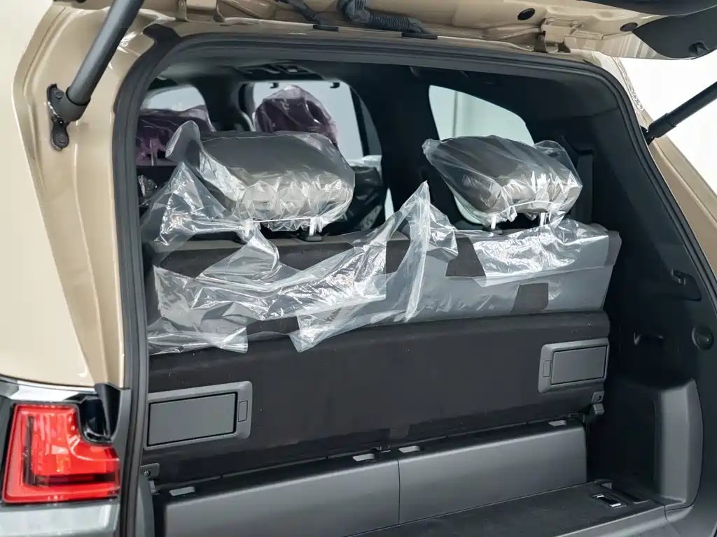 Lexus LX 2026 2025 700h OVERTRAIL Frontier Edition