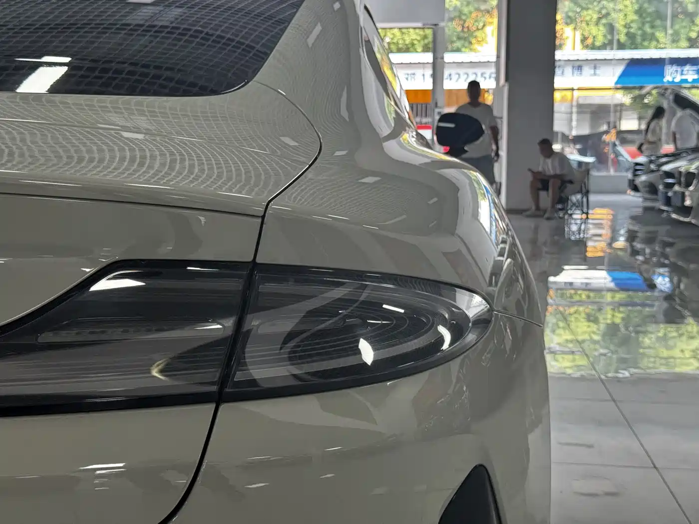 XIAOMI CAR XIAOMI SU7